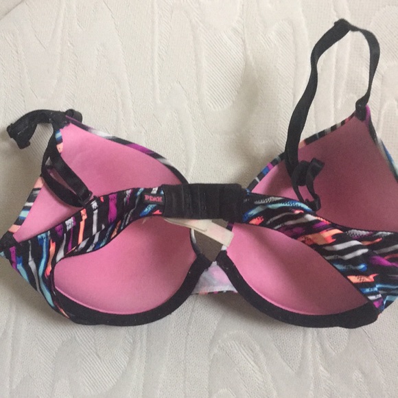 VS PINK Padded Bra 32D - Picture 2 of 3